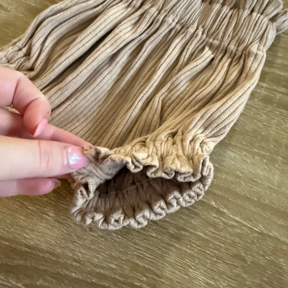 Simple Folk Eden Shorts in Clay - Picture 2 of 2